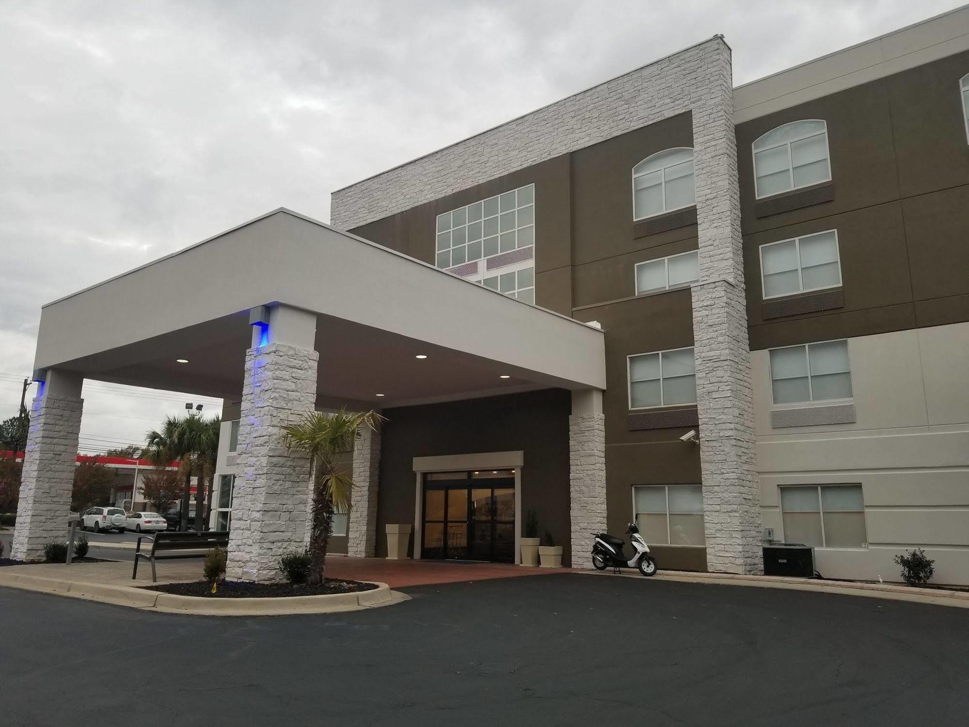 Delta Hotels Columbia Northeast Exterior photo